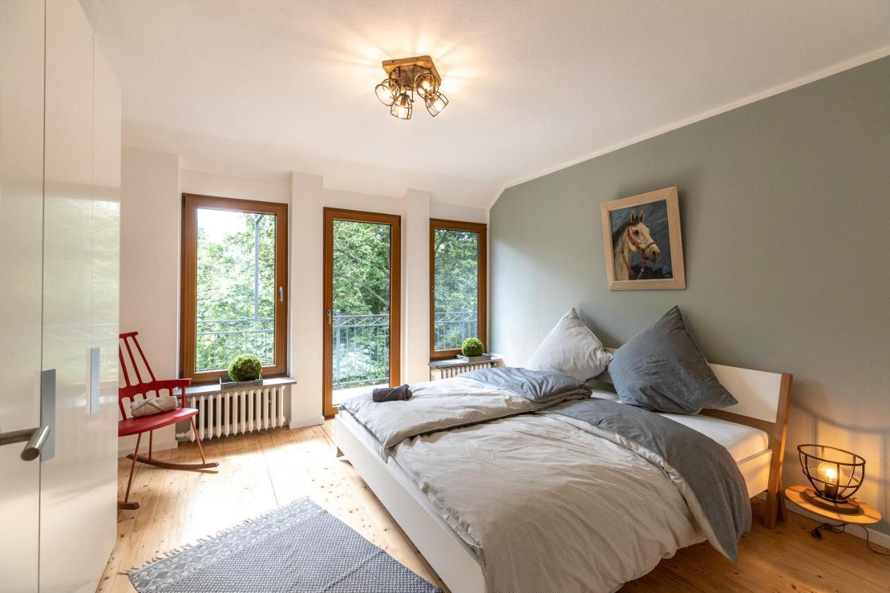 Landhaus Karbach Komplett Oder Einzelne Wohneinheiten Villa Inkl Sauna Bzw Waldhaeuschen Hirten Luaran gambar