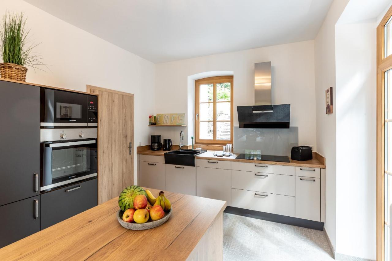 Landhaus Karbach Komplett Oder Einzelne Wohneinheiten Villa Inkl Sauna Bzw Waldhaeuschen Hirten Luaran gambar
