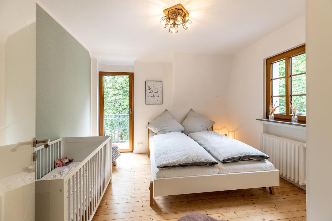 Landhaus Karbach Komplett Oder Einzelne Wohneinheiten Villa Inkl Sauna Bzw Waldhaeuschen Hirten Luaran gambar